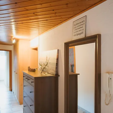 Grosse Helle Mit 4 Schlafzimmern Apartmán