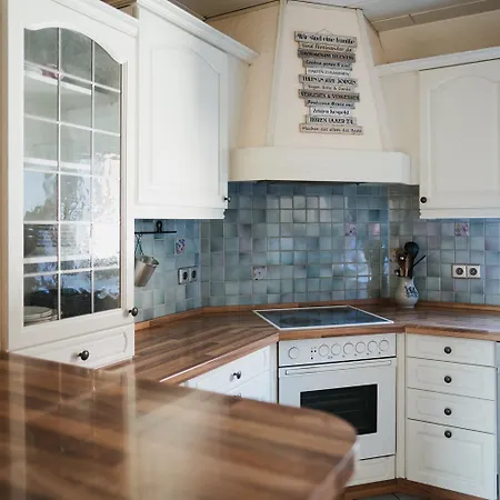 Grosse Helle Mit 4 Schlafzimmern Apartmán